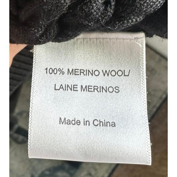 TORY BURCH Women's Cut Black Soaring Macrame Short Sleeve Zipper Sweater Size L - Picture 9 of 9